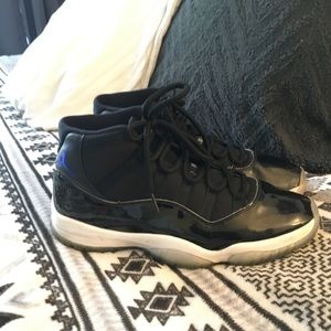 Jordan 11s space jams